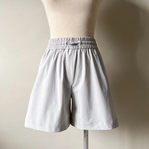 Tilley Wanderer Pull-On Shorts